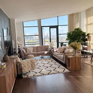  Apartment 3 Bedroom Stunning Penthouse