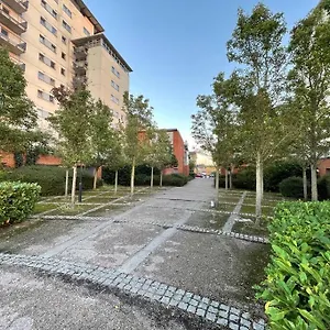  Apartment Lovely 2-bed Flat Along The River Thames